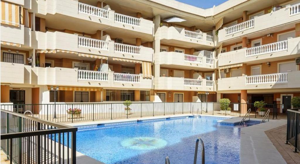 Ferienwohnung Torrevida 80 Metros De La Playa Y Piscina Abierta Rincón de la Victoria Exterior foto